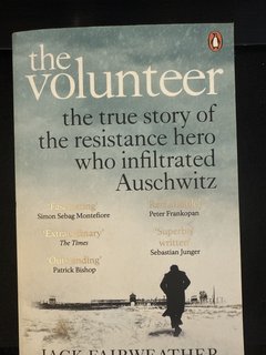 The Volunteer: The True Story of - Paperback